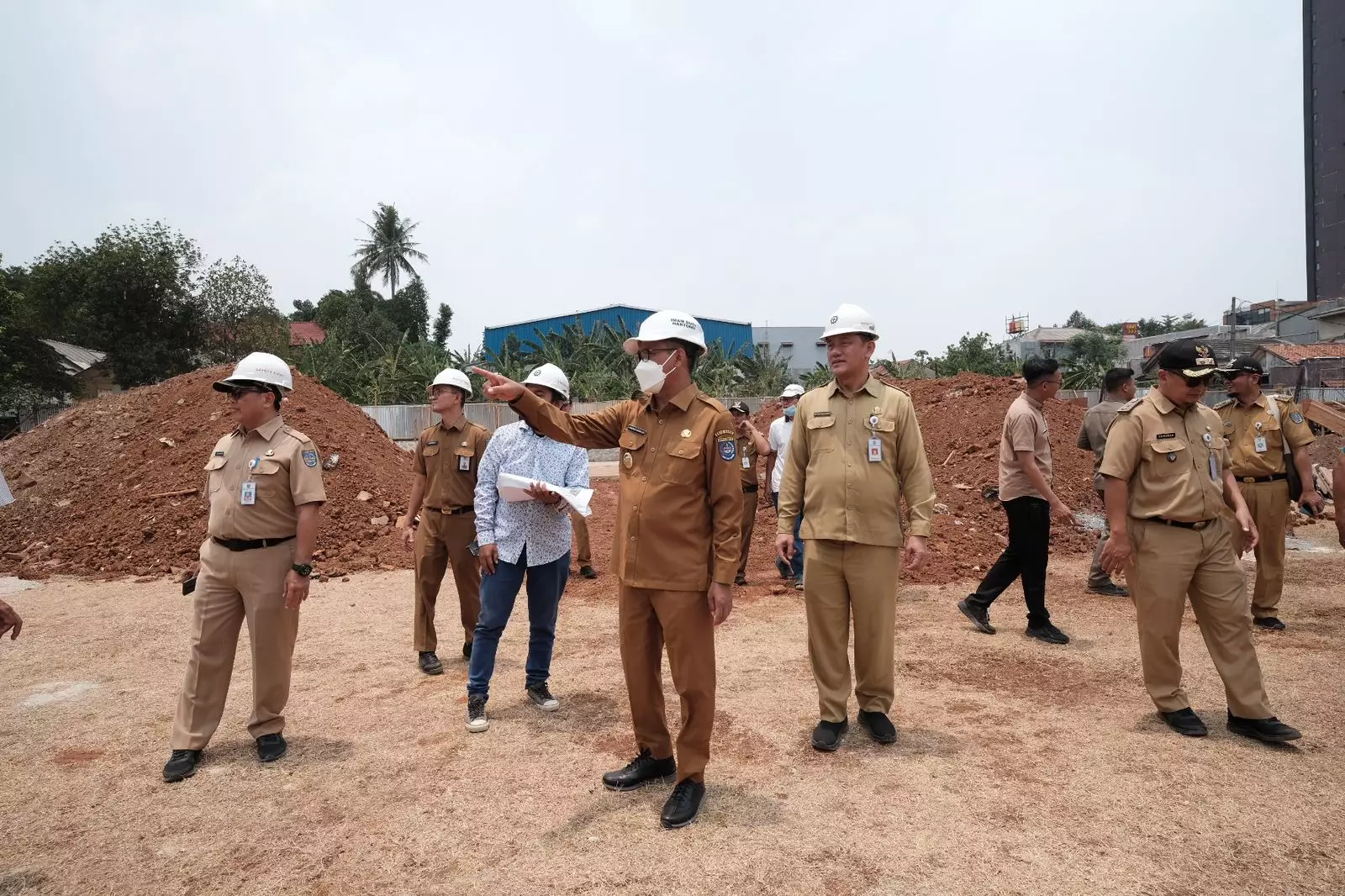 Pastikan Rampung Tepat Waktu, Bang Imam Tinjau Pembangunan Lapangan Kukusan