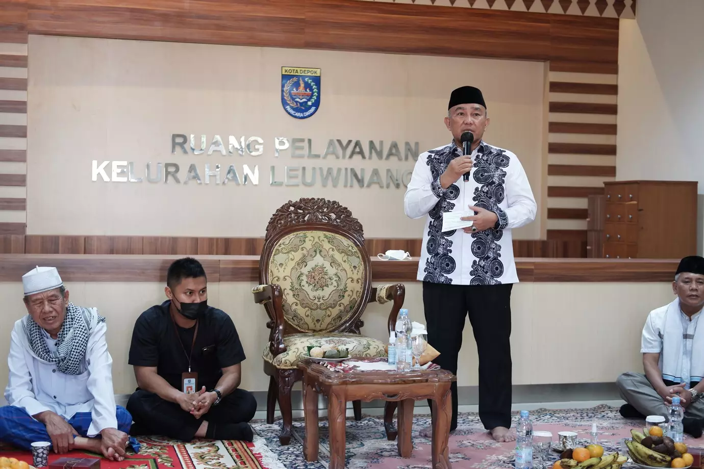 Wali Kota Hadiri Pengajian Bulanan dan Syukuran Kantor Kelurahan Leuwinanggung