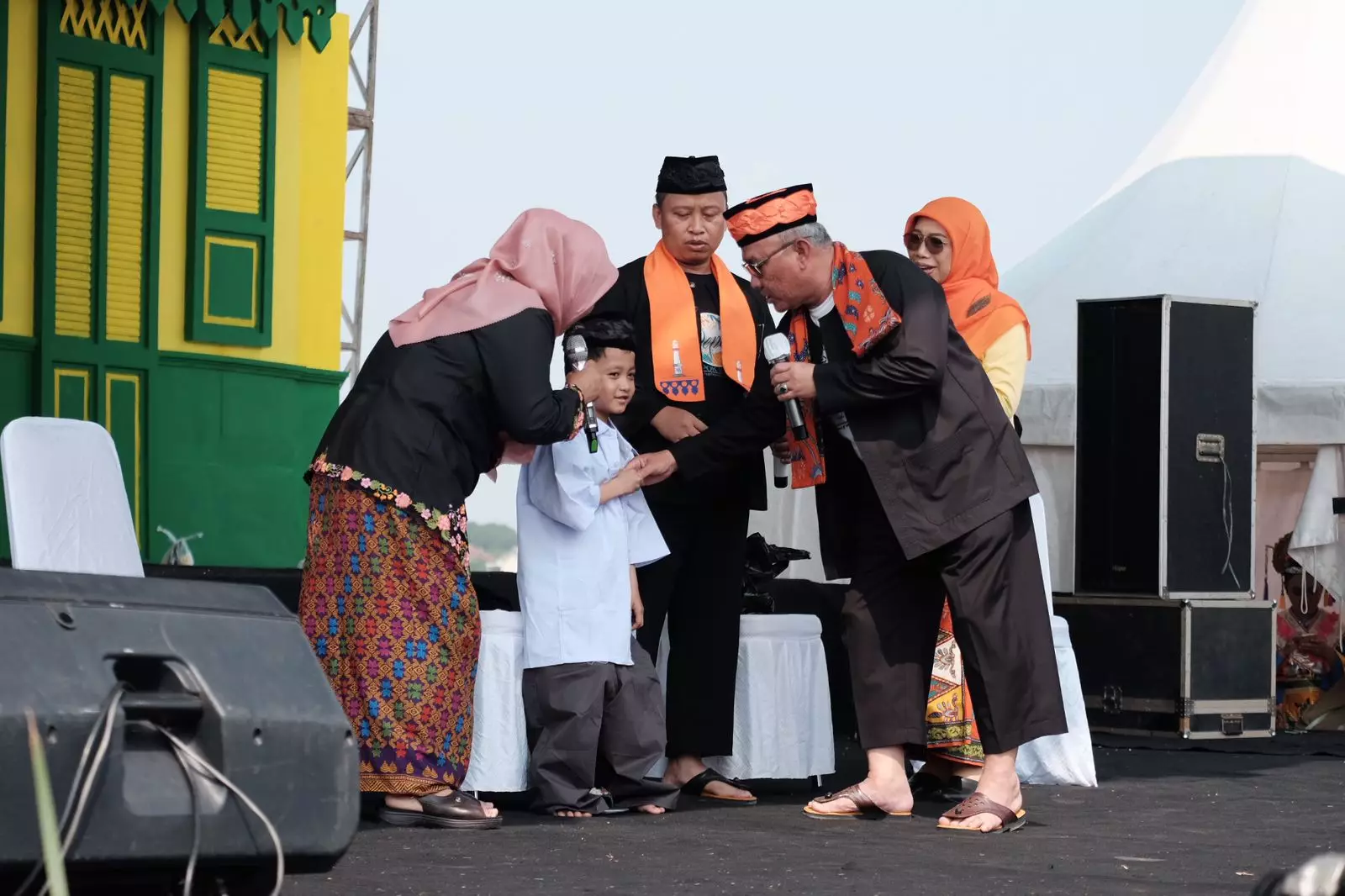 Meriahkan Lebaran Depok 2023, Supian Suri Ngelenong Bareng Nina Suzana