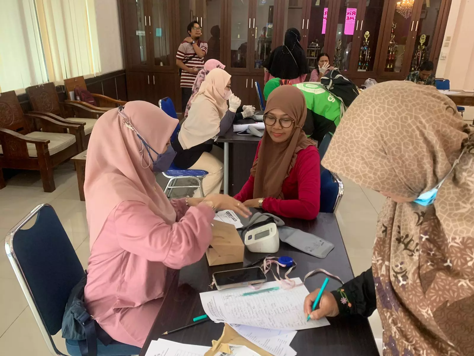 Ratusan Warga Depok Ikuti Pap Smear Deteksi Dini Kanker Serviks Secara Gratis