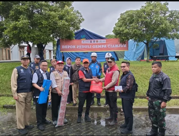 Kompak Bantu Korban Gempa Cianjur, Camat Pacet: Warga Depok Solidnya Luar Biasa