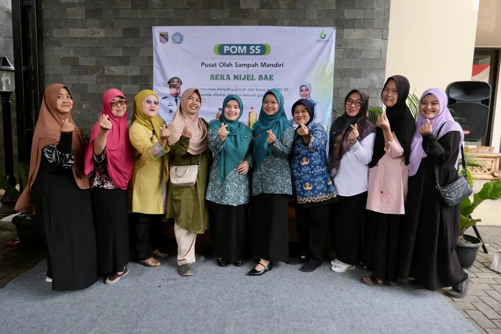 Cing Ikah Puji Antusiasme Warga Pontir dalam Kumpulkan Minyak Jelantah