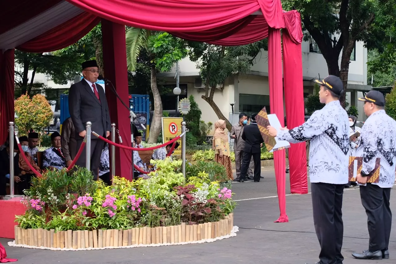Upacara Peringatan Hari Guru Nasional Tahun 2022 Tingkat Kota Depok