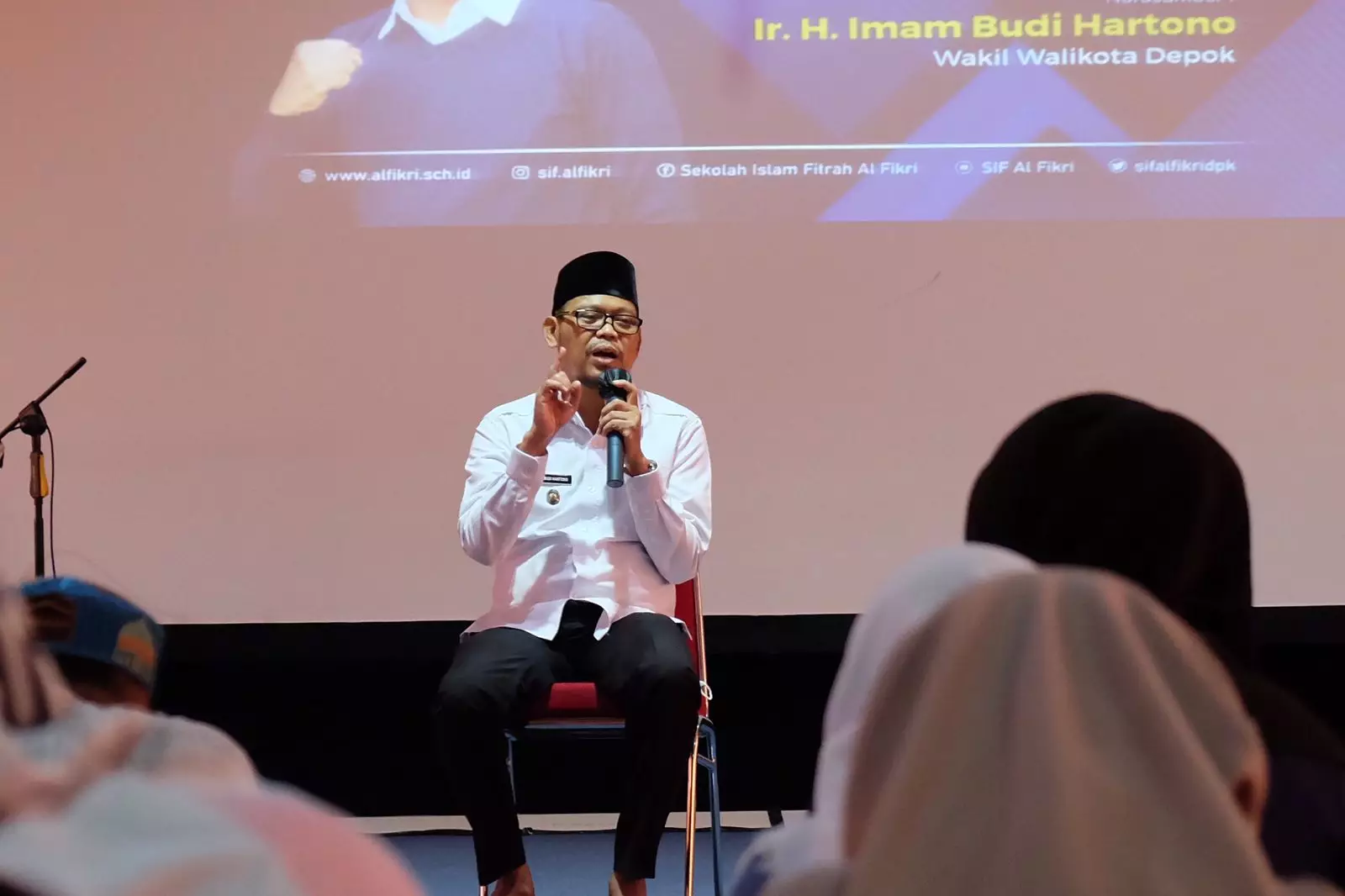 Bang Imam Ajak Pelajar Terus Mengenyam Pendidikan hingga Perguruan Tinggi