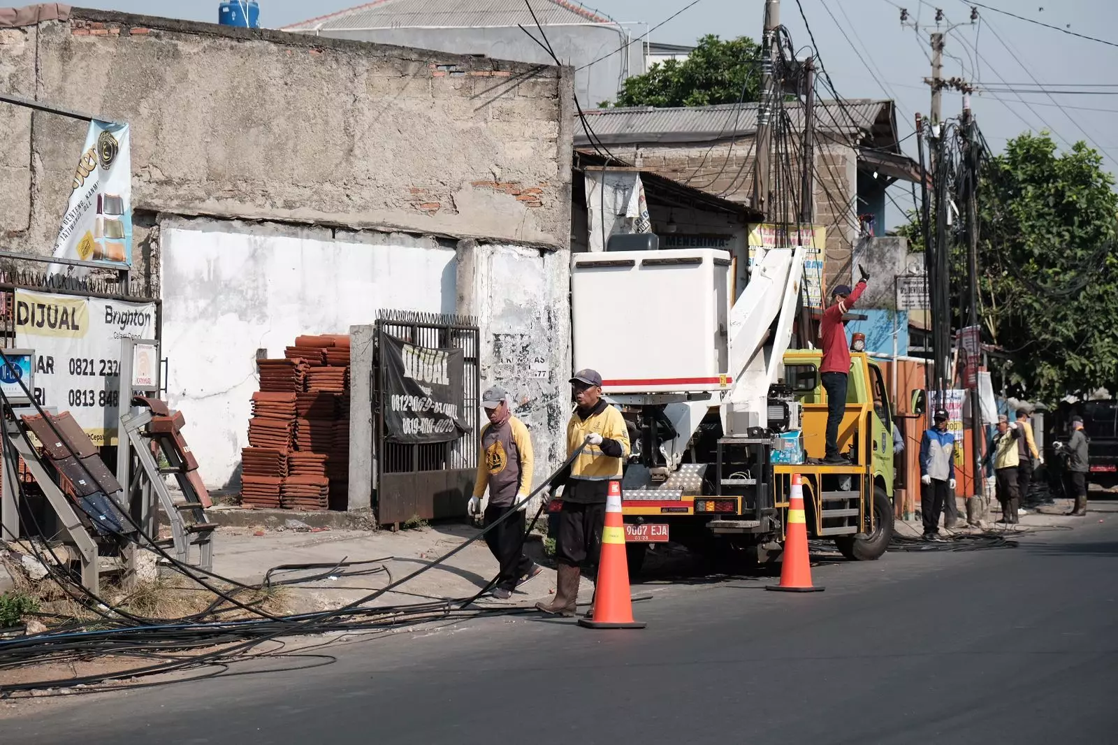 Penurunan Kabel Udara Tole Iskandar-Siliwangi Ditarget Rampung Oktober 2023