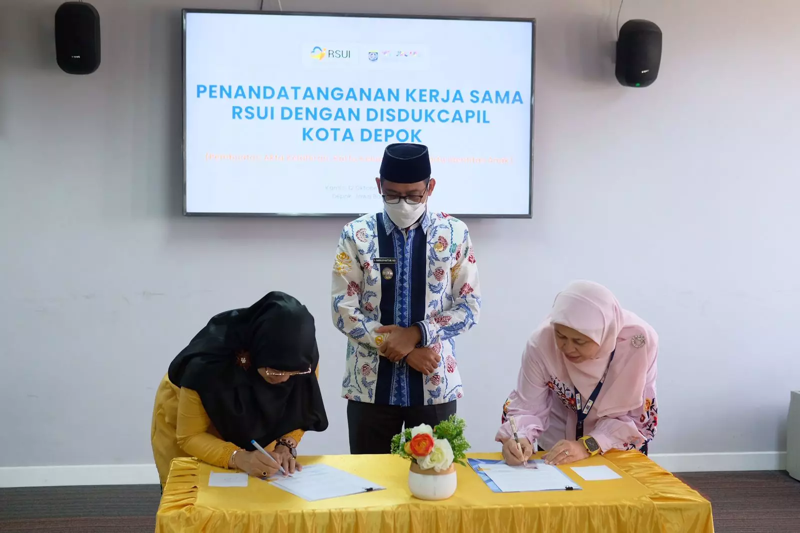 Pemkot Depok-RS UI Teken Kerja Sama, Bang Imam: Ini Sangat Membantu Warga Dapat Identitas