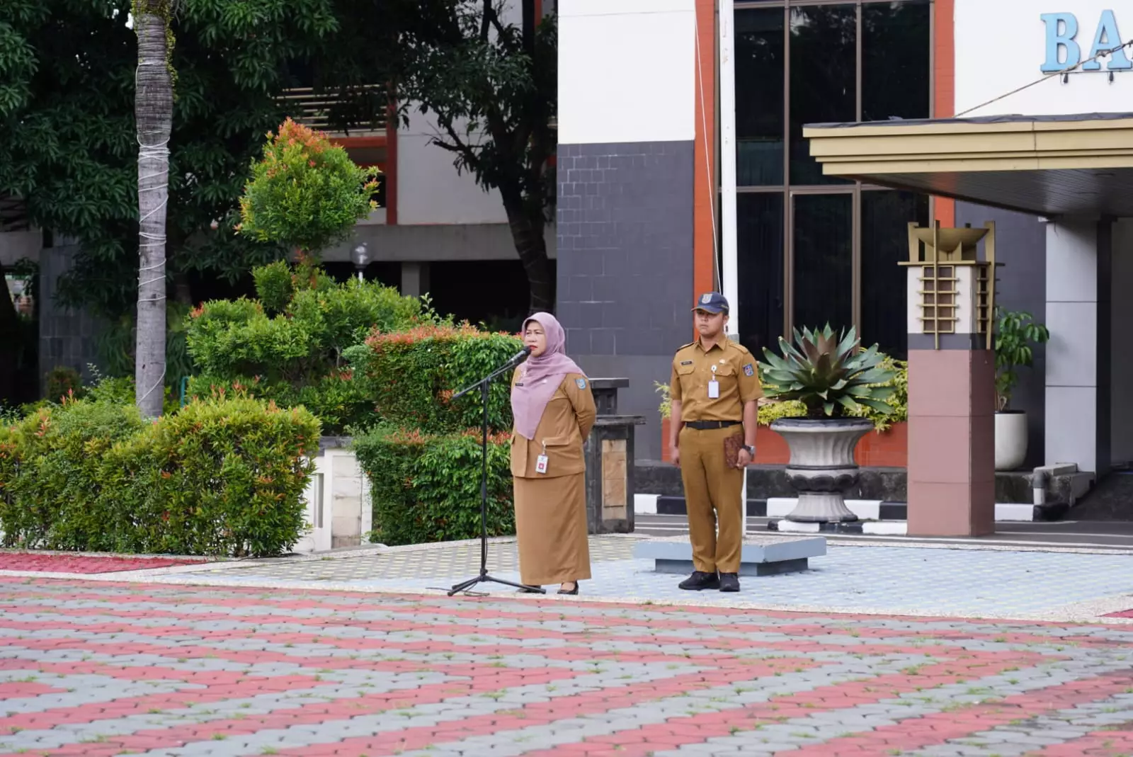 Jadi Pembina Apel Pagi, Pj Sekda Depok Sampaikan Tiga Hal Ini