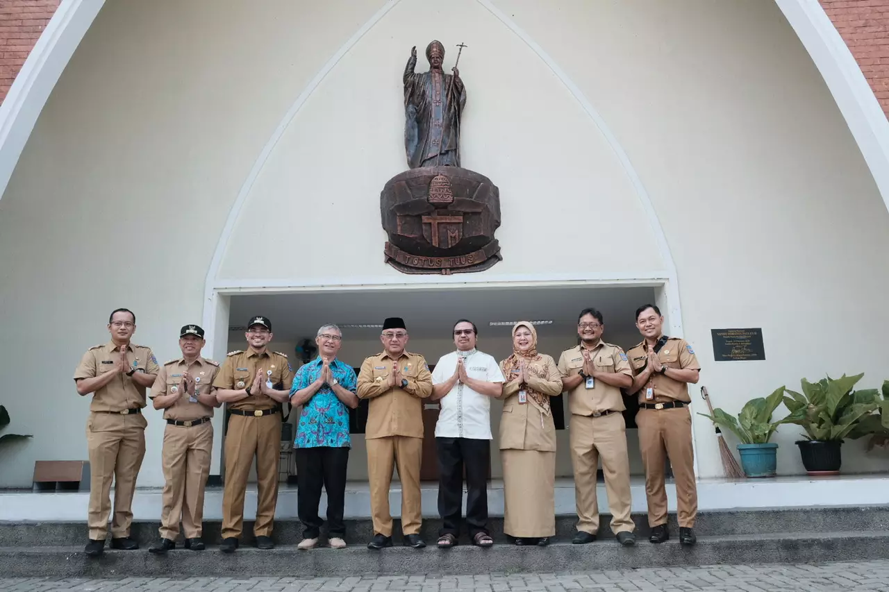 Wali Kota Depok Kunjungi Gereja Santo Paulus Depok