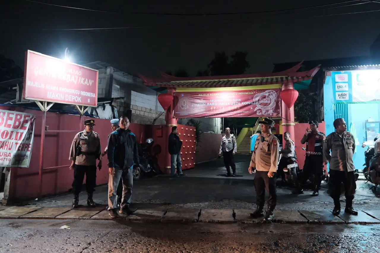 Puluhan Personel Gabungan Diturunkan Untuk Mengamankan Malam Imlek