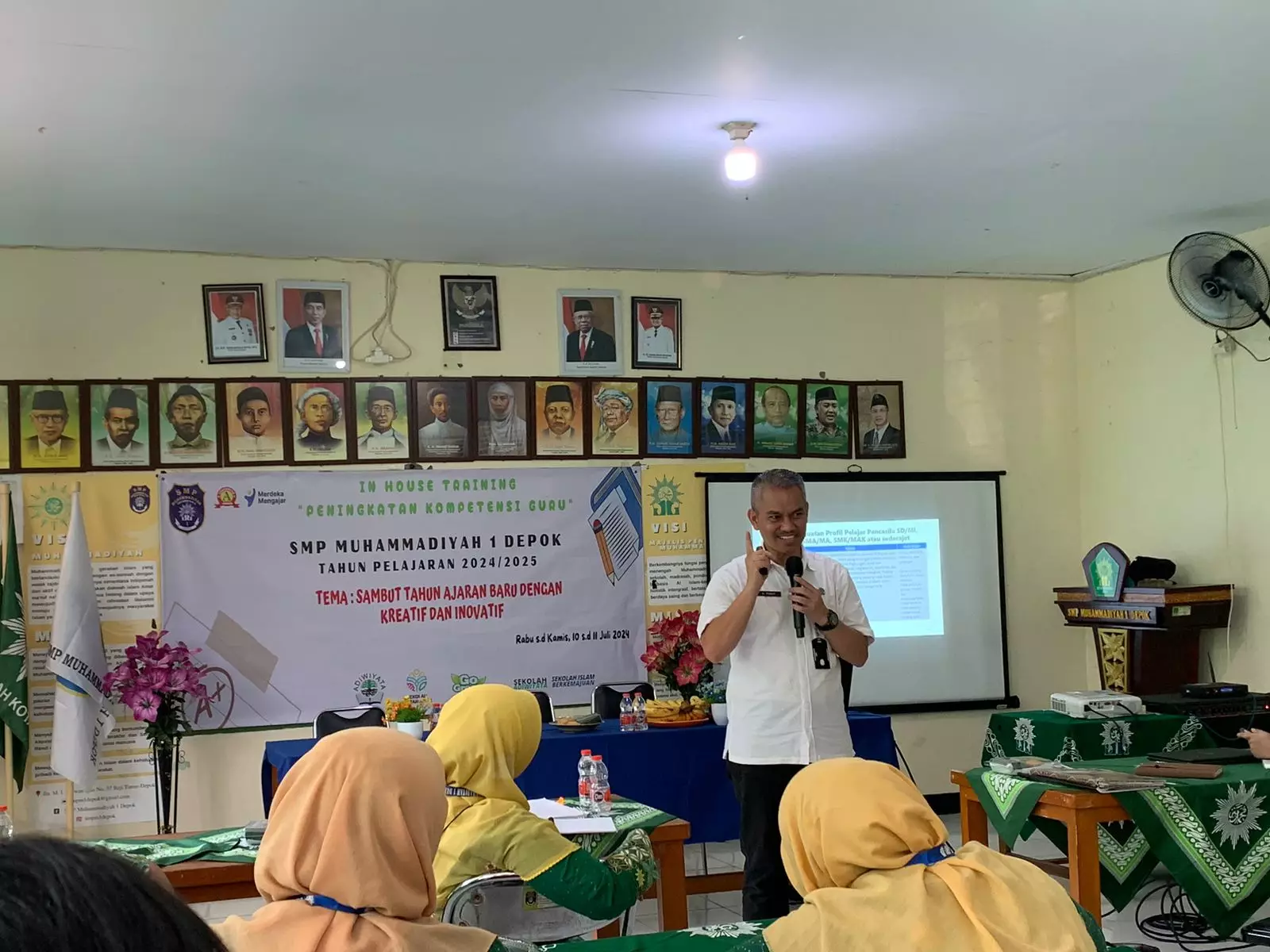 Sambut Tahun Ajaran Baru, Puluhan Guru SMP Muhammadiyah 1 Depok Ikuti In House Training