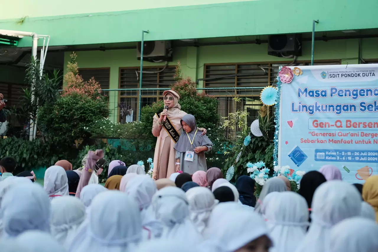 Bunda Elly Farida Hadiri Pelaksanaan MPLS SDIT Pondok Duta