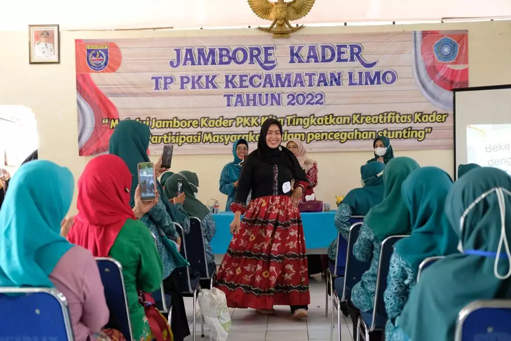 PKK Kecamatan Limo Gelar Jambore Kader dengan Fashion Show