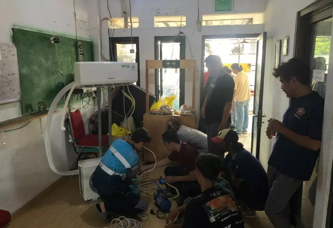 Puluhan Remaja Putra Kelurahan Cilodong Ikut Pelatihan Servis AC
