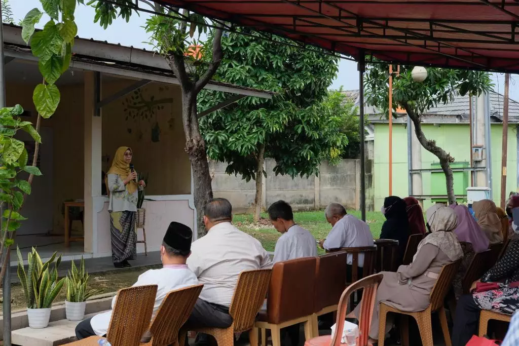 Bunda Elly Hadiri Pembentukan Posbindu Ramah Lansia di RW 09 Jatimulya
