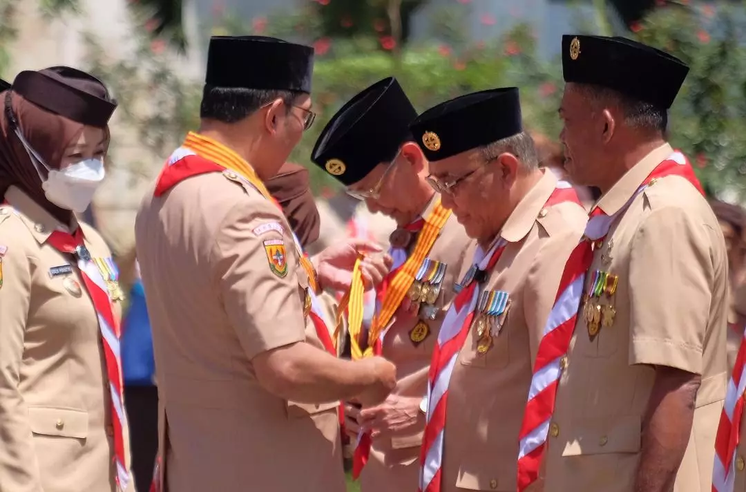 Berkontribusi terhadap Kemajuan Pramuka, Wali Kota Depok Dianugerahi Penghargaan Lencana Melati