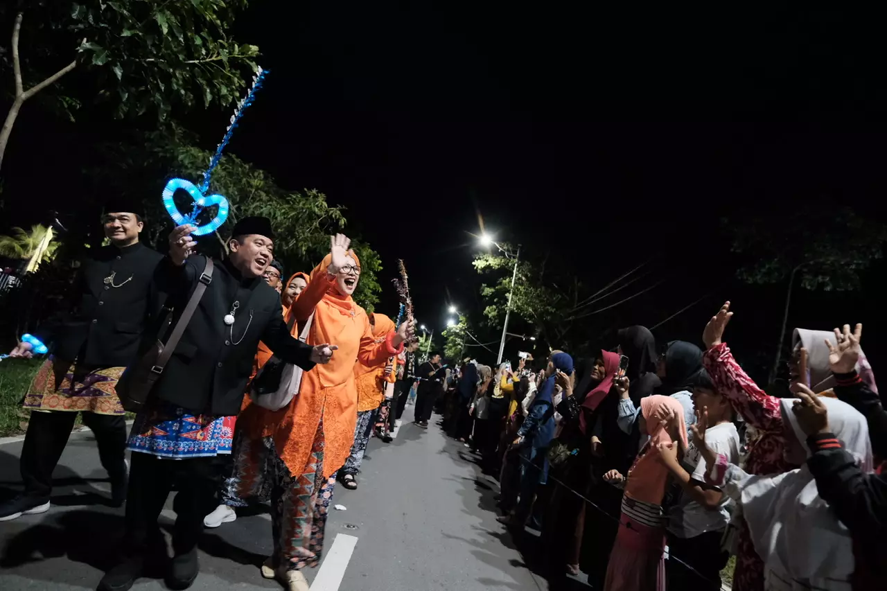 Rombongan Kota Depok Disambut Meriah di Karnaval Budaya Nusantara 2024