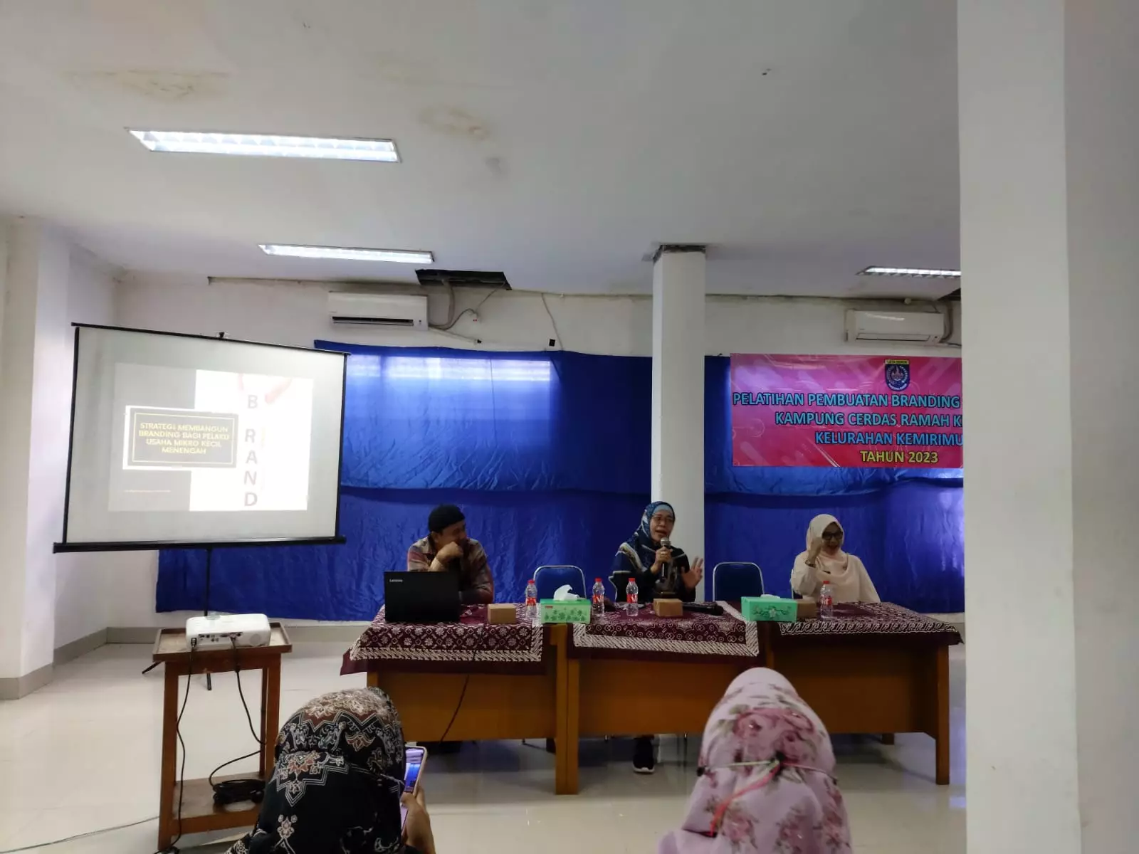 Kampung Caraka RW 09 Kemiri Muka Dapat Pelatihan Branding dan Publikasi