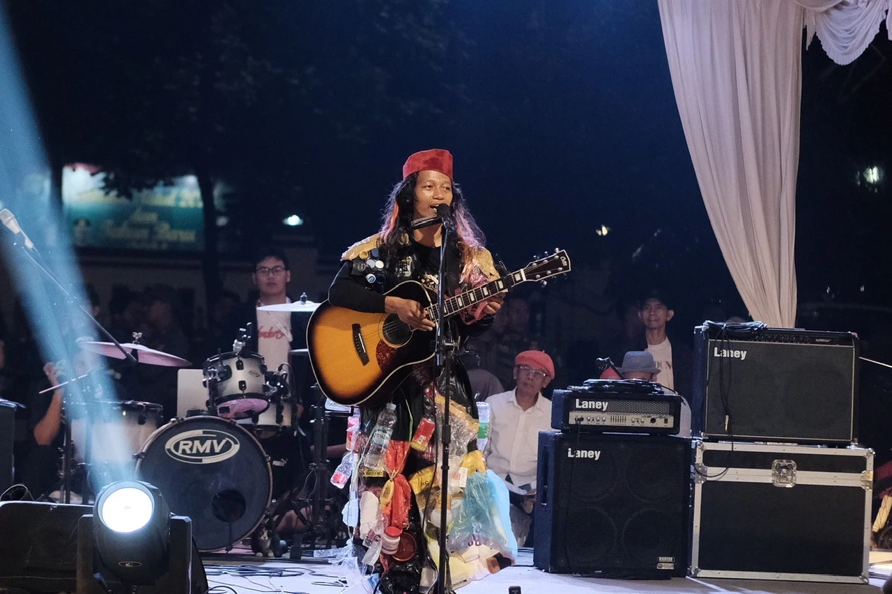 Seniman Depok Ipank Horehore Akan Luncurkan Album Baru 'Rombongan Orang Senang'