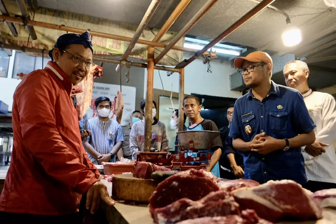 Wakil Wali Kota Depok Bersama TPID dan Forkopimda Sidak ke Pasar Cisalak