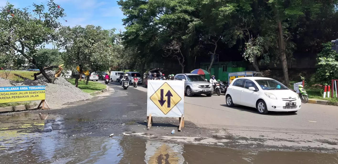 Rekonstruksi Jalan GDC, DPUPR Berlakukan Contraflow