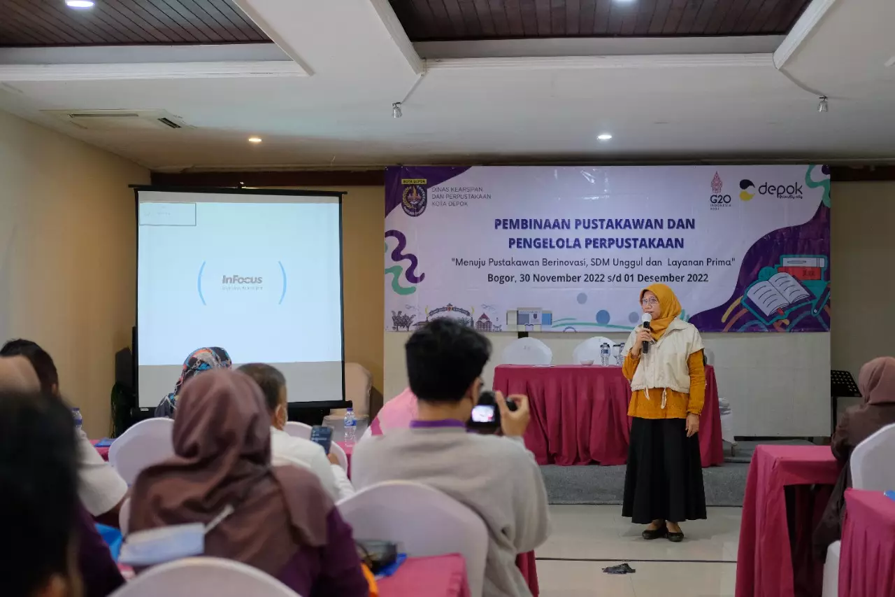 Bunda Elly Hadiri Pembinaan Pustakawan dan Pengelola Perpustakaan