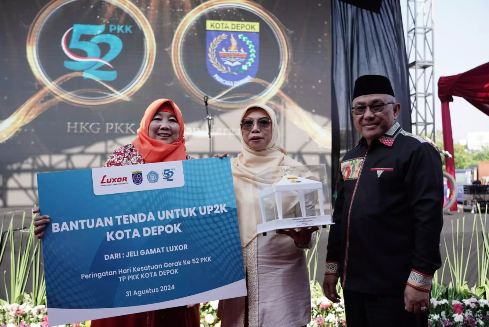 Majukan Perekonomian, 11 UP2K di Kota Depok Dapat Bantuan dari Pihak Swasta