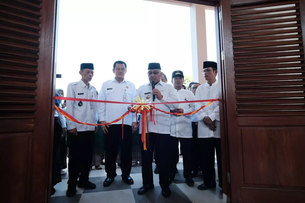 Wali Kota Depok Resmikan Gedung Posyandu Mawar 3 di Kalimulya