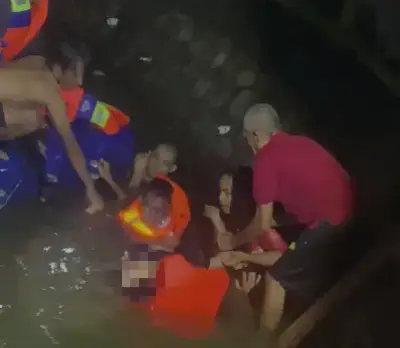 Damkar Depok Berhasil Evakuasi Anak Tenggelam di Situ Asih Pulo, Ditemukan Tewas