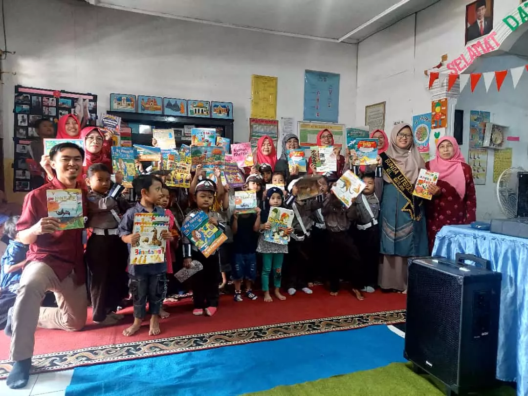 Lewat Dongeng, Kelurahan Baktijaya Tingkatkan Budaya Literasi pada Anak Usia Dini