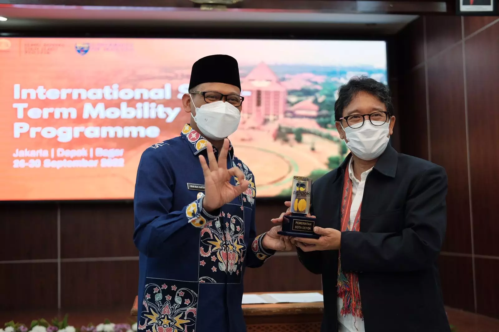 Wakil Wali Kota Depok Hadiri Penutupan International Short-Term Mobility Programme FISIP UI