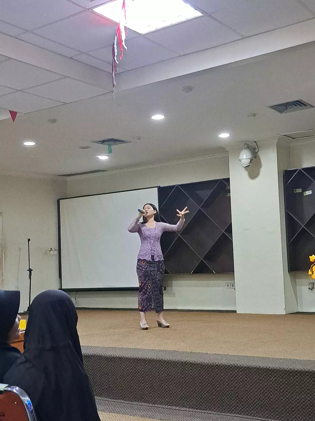 14 Finalis Duta Baca Kota Depok Unjuk Bakat di Panggung Nuraga