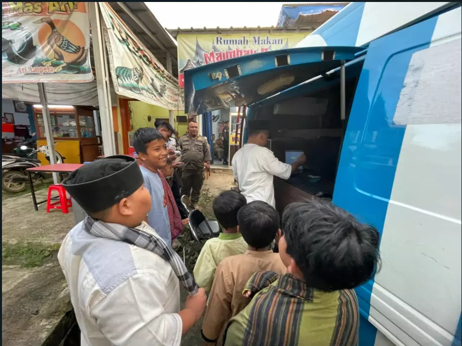 Meriahkan Tarling di Bojongsari Baru, MCAP Diskominfo Depok Sosialisasikan Internet Sehat