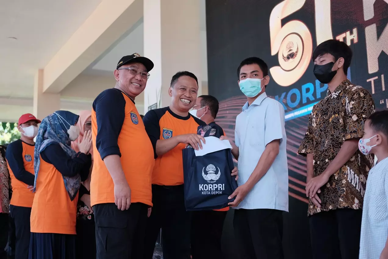 KORPRI Kota Depok Serahkan Santunan kepada Anak Yatim