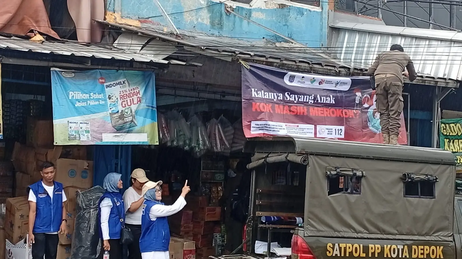 Perangi Bahaya Rokok! Warung Kelontong hingga Toko Jadi Sasaran Penegakkan KTR di Kelurahan Sukatani