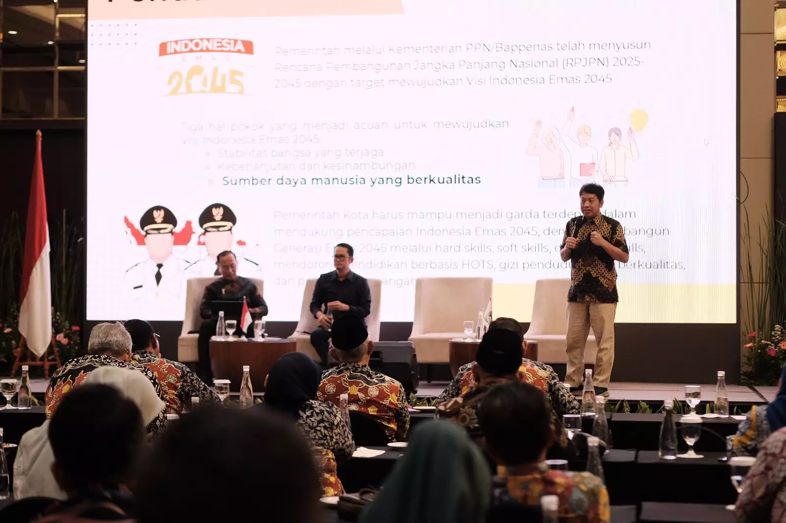 Rakerkomwil III APEKSI Bahas Isu Strategi Kolaborasi Pengentasan Permasalahan Perkotaan Menuju Indonesia Emas 2045