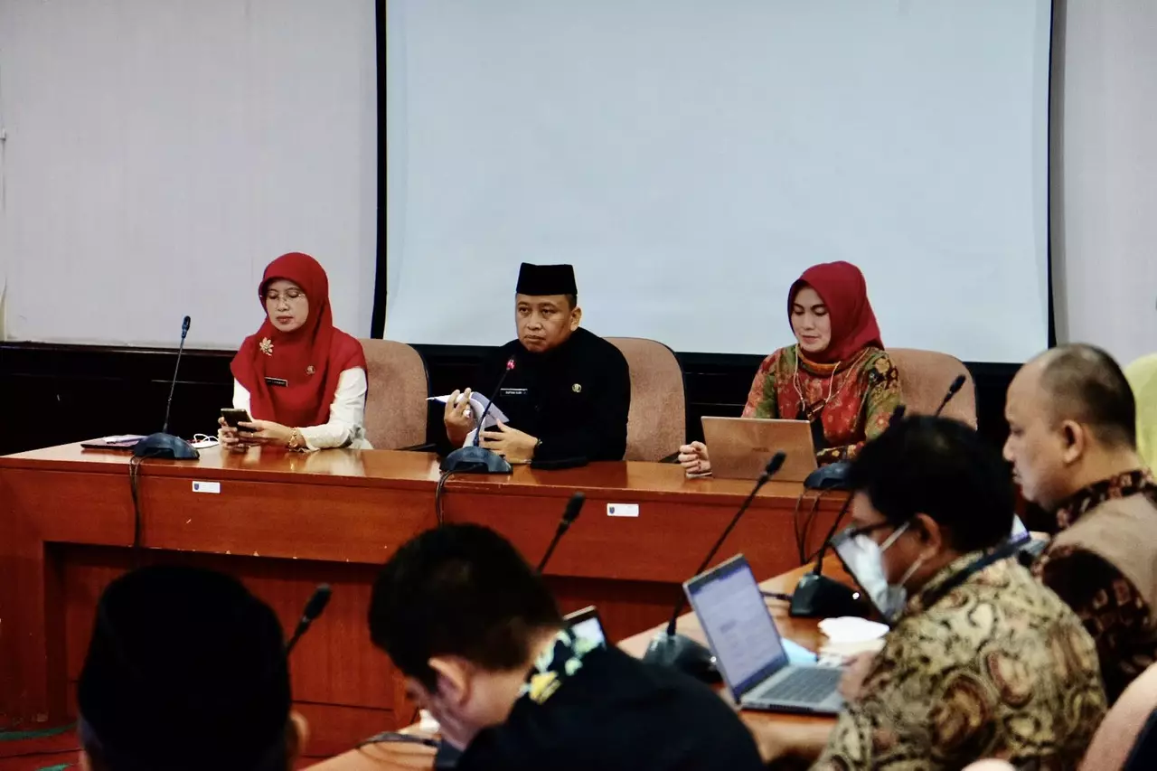 Sekda Hadiri Rakor Monitoring dan Evaluasi Dashboard KTR