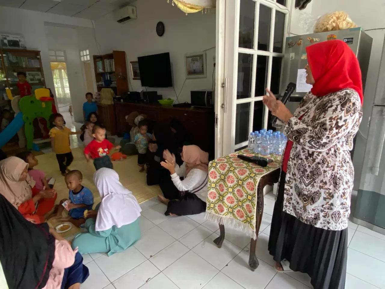 Entaskan Stunting, RW 12 Kelurahan Cisalak Gulirkan Program PMT untuk Sahabat