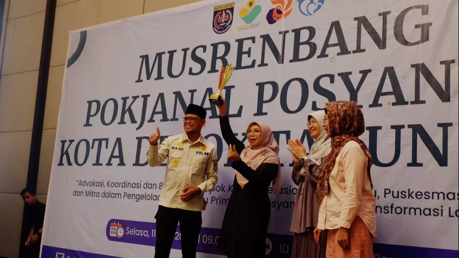 Bunda Elly Dianugerahi Posyandu's Lifetime Achievement Award 2024