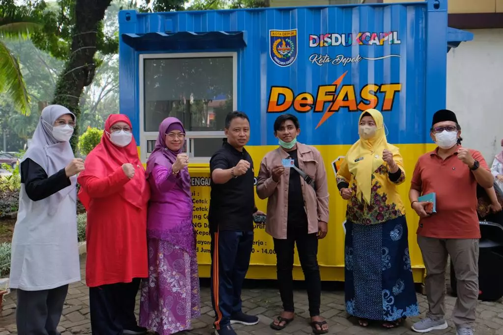 Disdukcapil Depok Luncurkan Inovasi De Fast, Layanan Pengambilan Dokumen Kependudukan secara Cepat