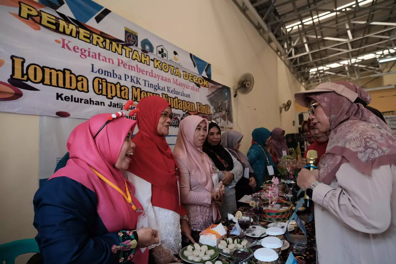 Ketua TP-PKK Depok Tinjau Lomba Cipta Menu Etnik dan Kudapan Balita Stunting di Jatijajar