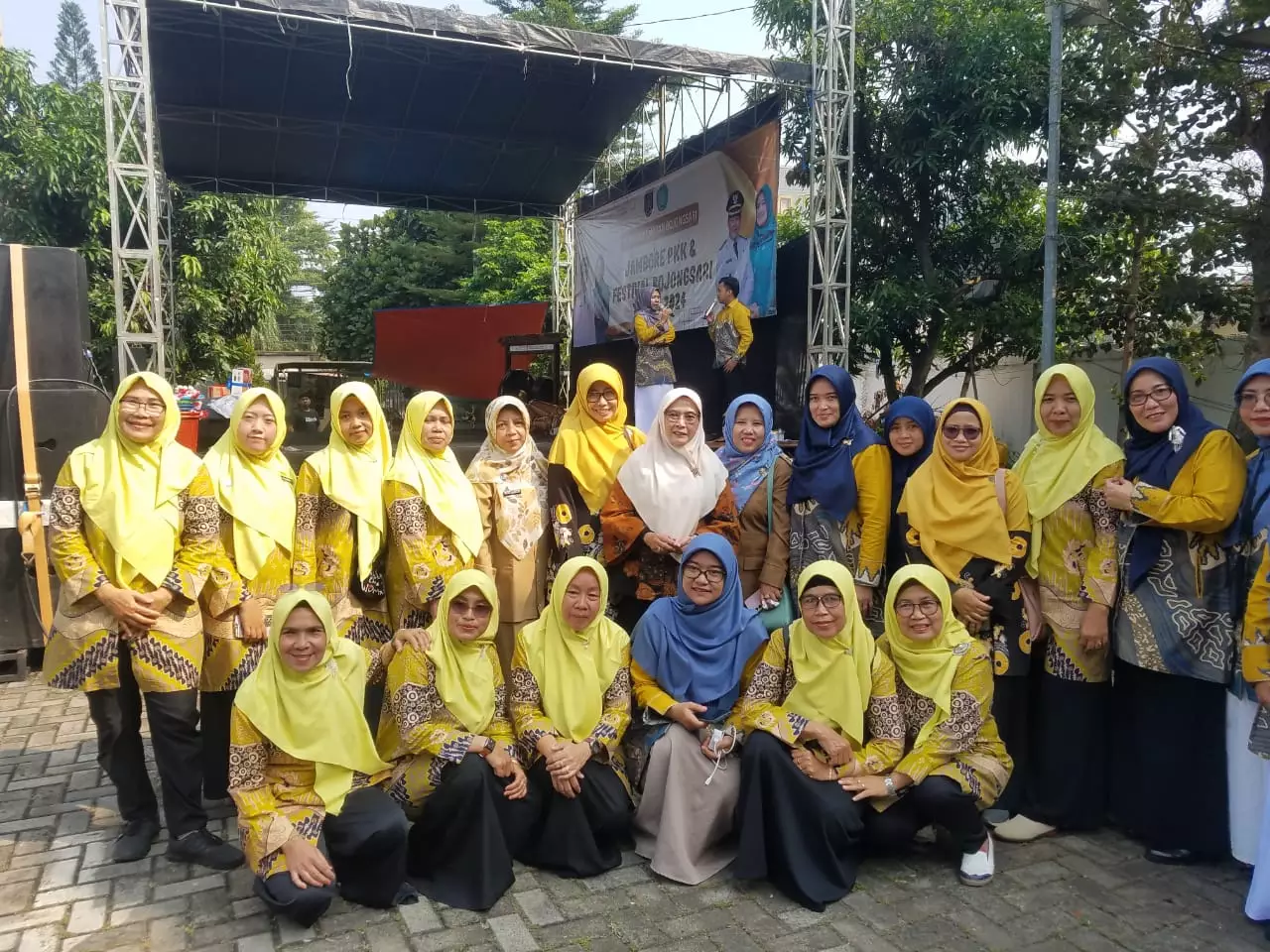 Jambore PKK dan Festival Bojongsari Berlangsung Meriah, Umi Etty: Menarik dan Sangat Menghibur