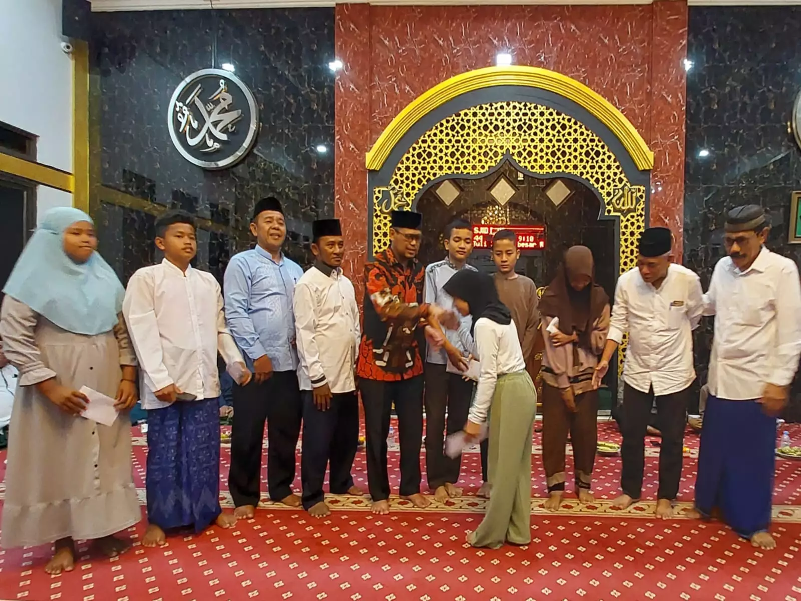 Hadiri Lebaran Yatim di Sukamaju Baru, Bang Imam: Harus Semangat Gapai Cita-Cita