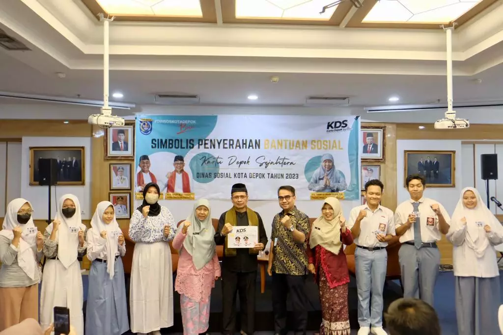 Dinsos Depok Salurkan KDS Pendidikan Bagi 846 Siswa SMA