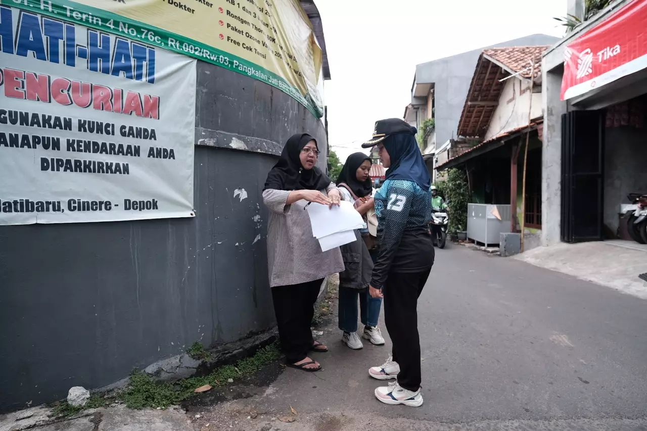 Lurah Pangkalan Jati Baru Cek Kesiapan Lokasi Pembangunan Drainase