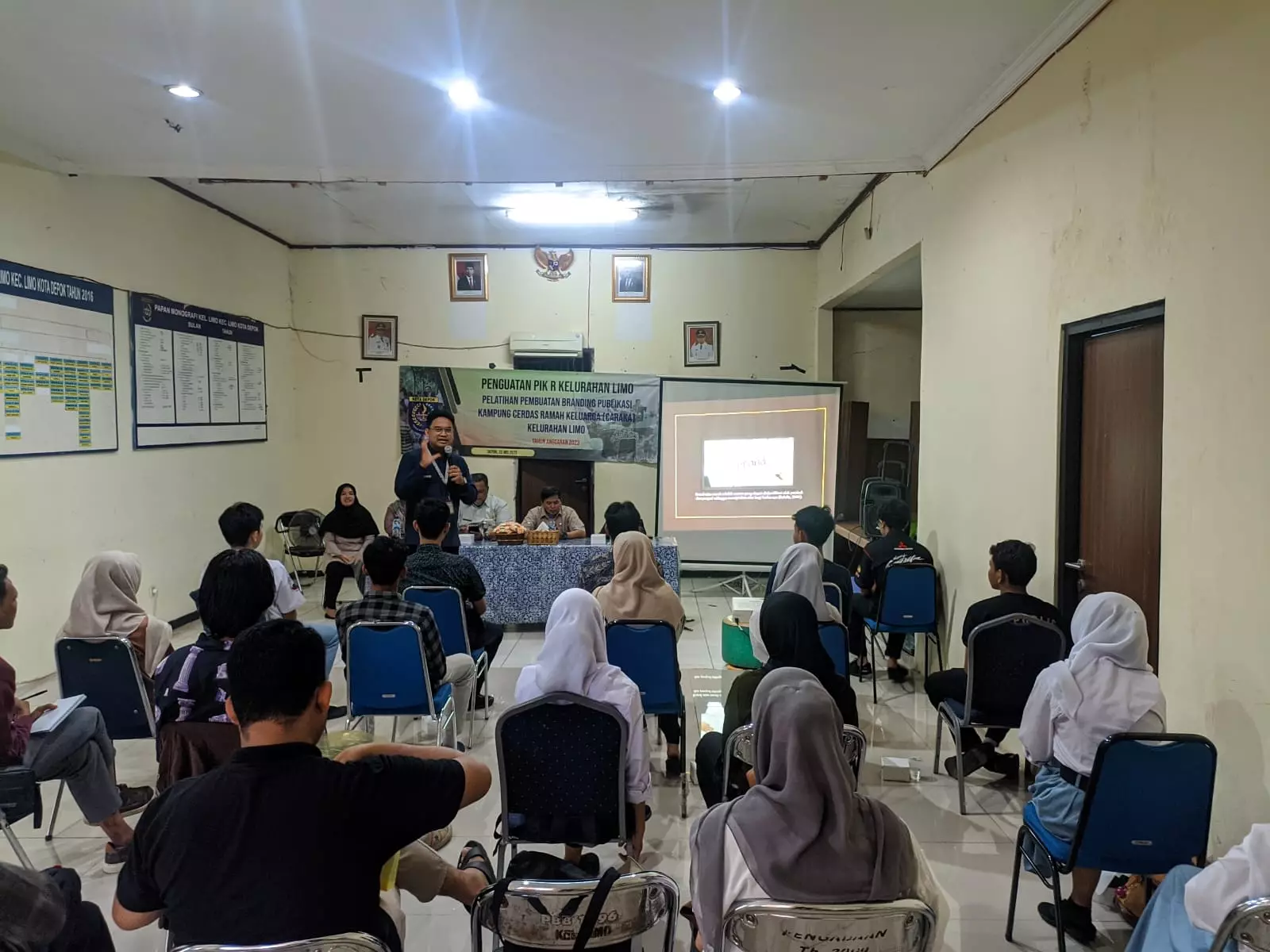 Kelurahan Limo Gelar Pelatihan Branding dan Publikasi Bagi Anggota PIK-R