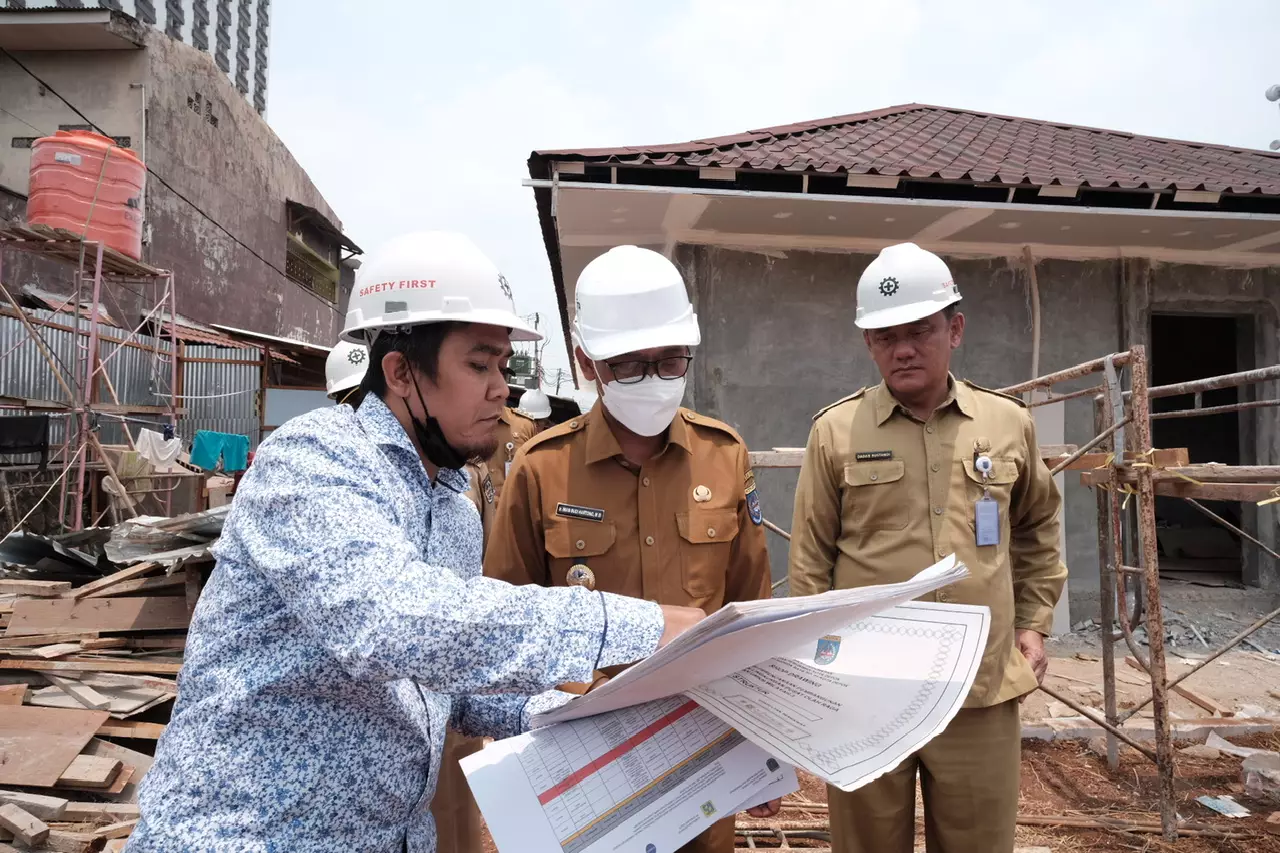 Wakil Wali Kota Depok Tinjau Proyek Penataan Lapangan Kukusan