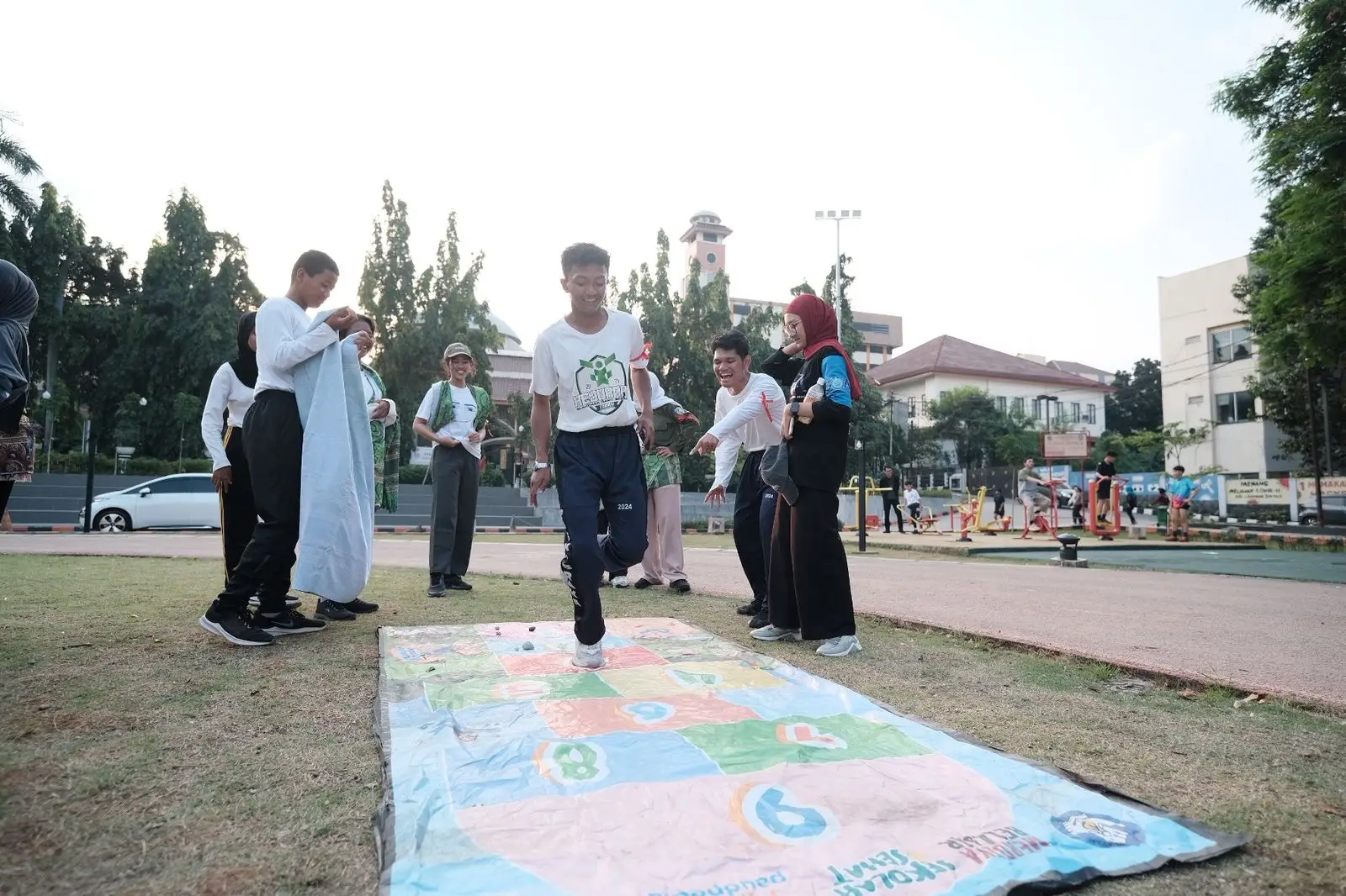 Main Dolanan Tradisional, Alternatif Menarik Bagi 'Kaum Rebahan' Lakukan Aktivitas Fisik yang Menyenangkan