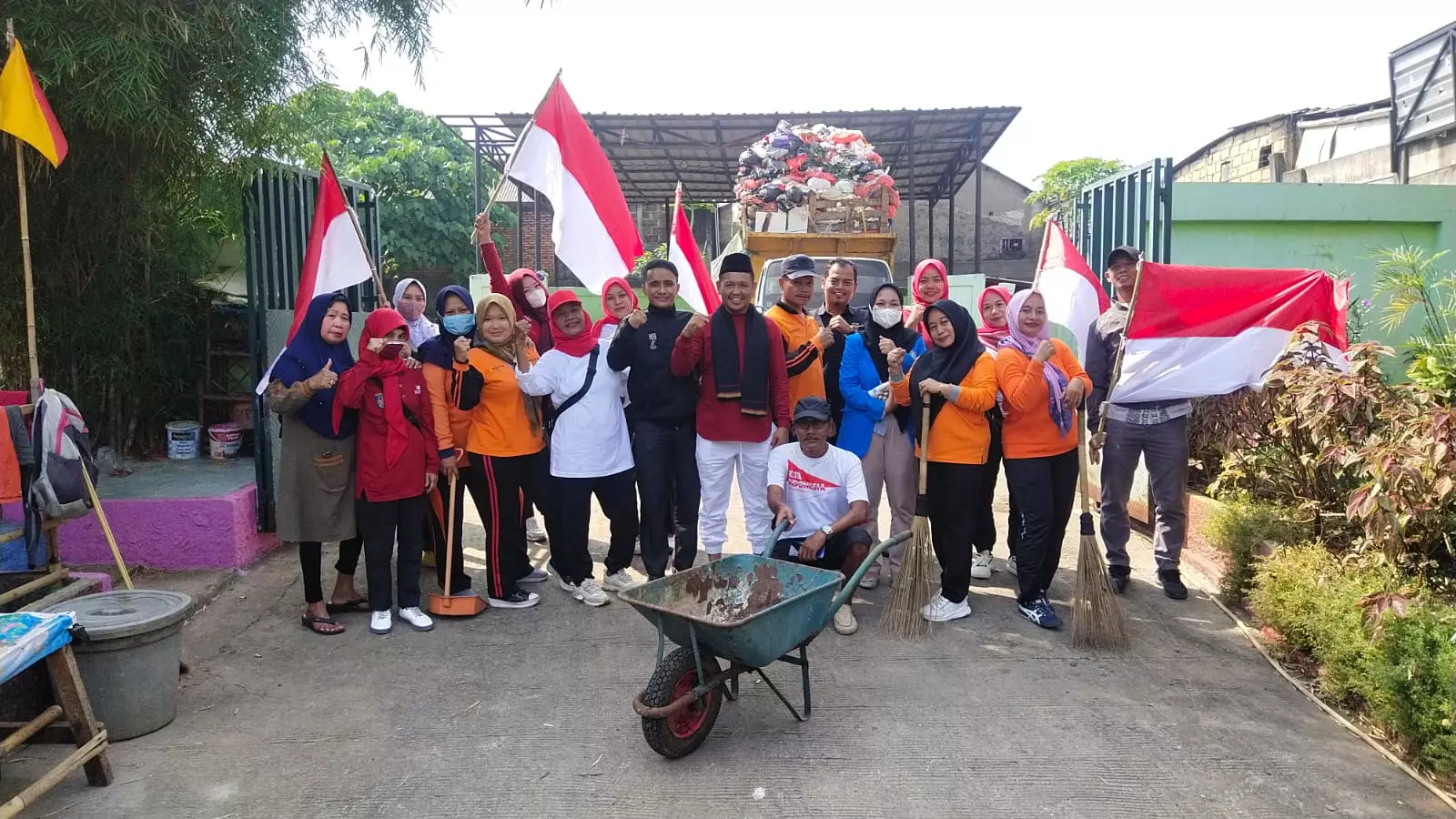Momentum HUT ke-78 RI, Warga Depok Diajak Tingkatkan Kepedulian Mengelola Sampah