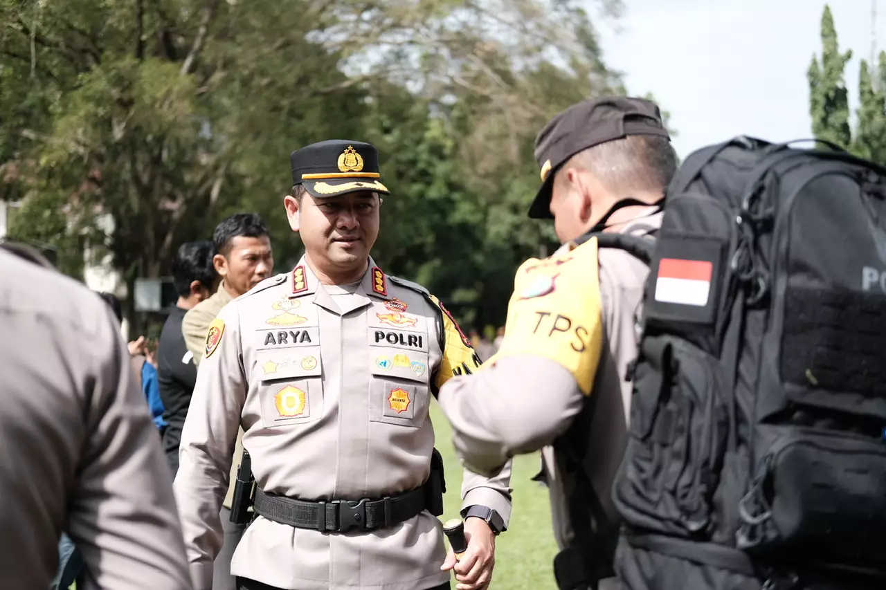 Kapolres Metro Depok Cek Pasukan Pengamanan TPS Pemilu 2024