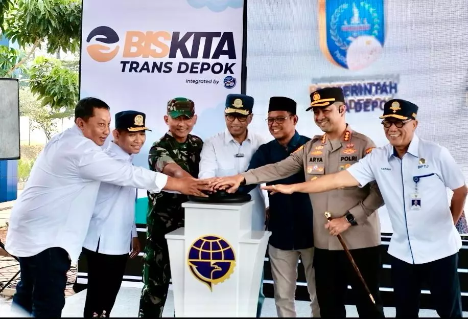 Imam Budi Hartono Dampingi Menhub Resmikan BISKITA TRANS Depok